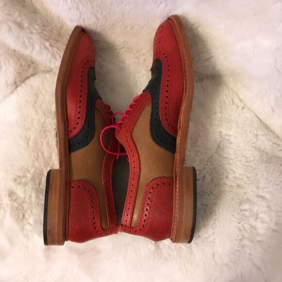 Allen Edmonds Men’s Red Leather Jingle Bell Moc Wingtip Oxfords Dress Shoes 9.5 - Picture 9 of 13